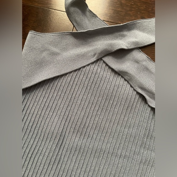Oak + Fort halter blue tie neck ribbed top size M - Picture 4 of 5